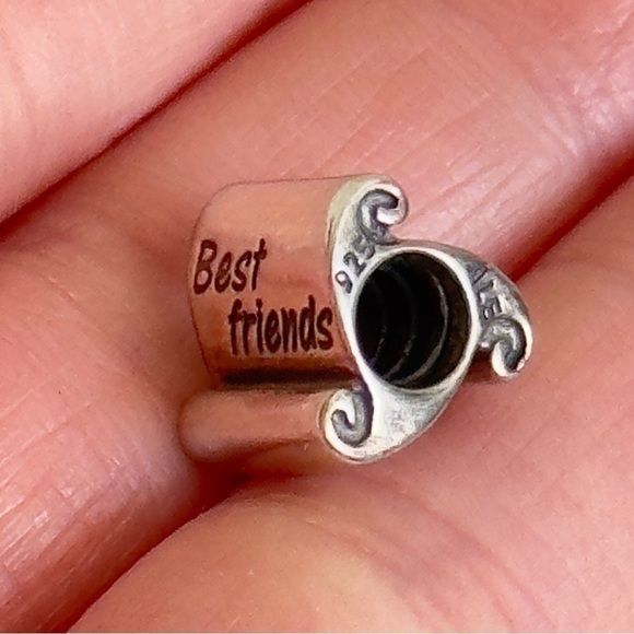 Pandora Best Friends Scroll Charm - Picture 4 of 4